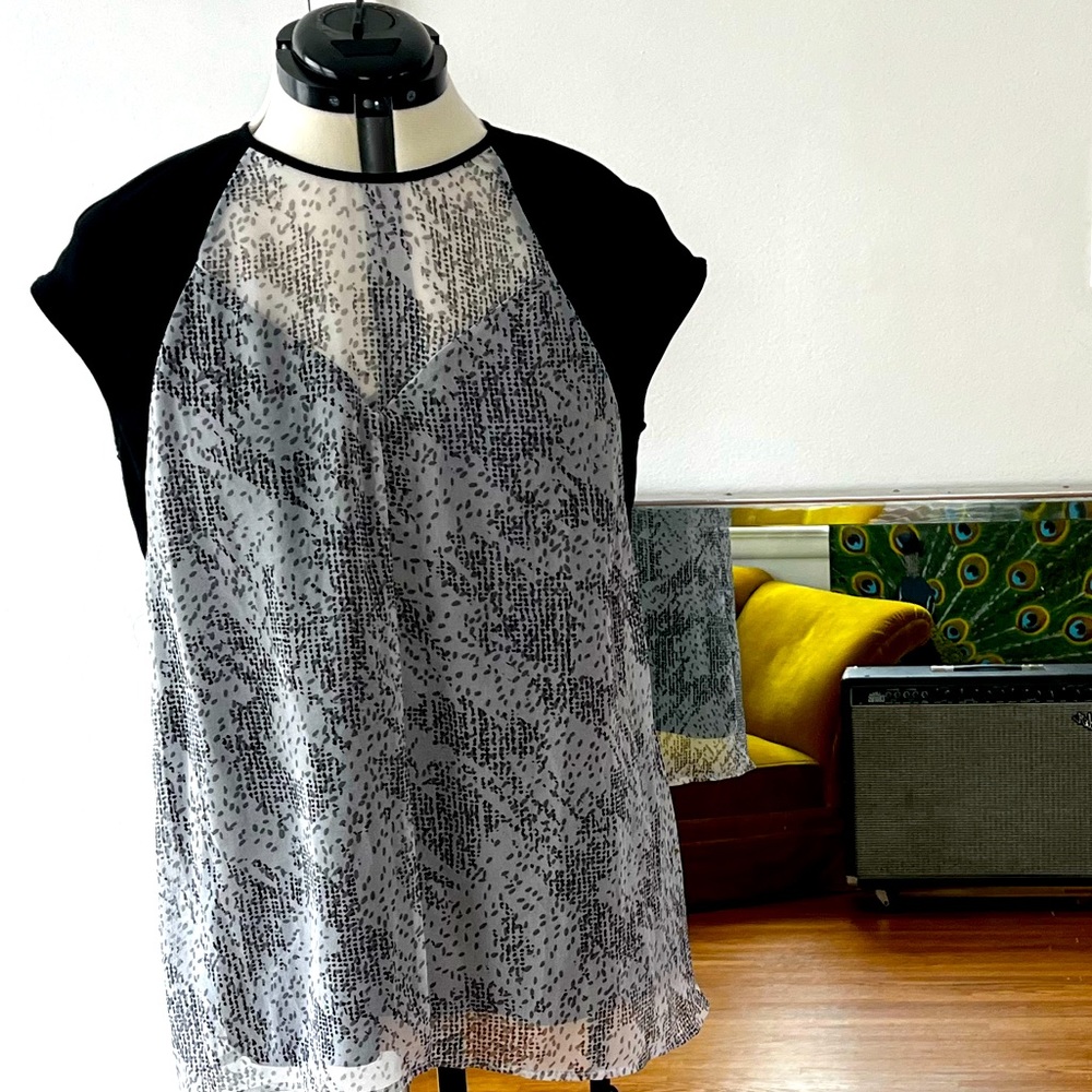 A Pea in the Pod Maternity Top